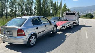 Otomobille çarpışan motosikletin sürücüsü ağır yaralandı