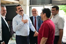 Başkan Yılmaz, Anadolu Mahallesi’nde esnafı ziyaret etti
