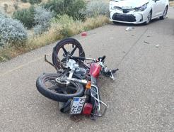 Mardin'de otomobille çarpışan motosikletin sürücüsü yaralandı