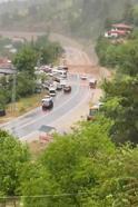 Feke-Kozan kara yolu sel ve heyelan nedeniyle ulaşıma kapandı