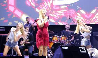 Tekirdağ Kiraz Festivali'nde Sakiler ve Demet Akalın konseriyle sona erdi