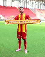Göztepe Cherni’yi bırakmıyor