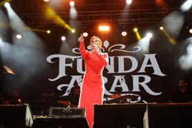 Yeşilli Kiraz Festivali, Funda Arar konseriyle sona erdi