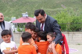 Karlıova Kaymakamı Bıçak, öğrencilerle bir araya geldi