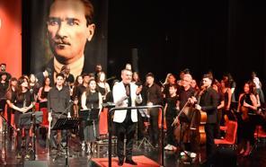 Kepez'de müziğin ustaları ve genç yetenekler aynı sahnede
