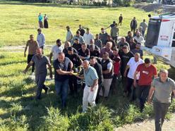Minibüs ile kamyon çarpıştı: 3 ölü, 2 yaralı