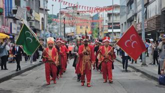 İcazet merasiminde mehter takımlı yürüyüş