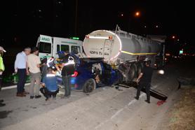 Adana'da tankerle çarpışan otomobildeki baba öldü, 2 çocuğu yaralandı