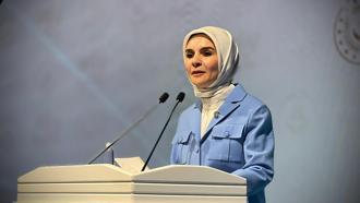 Bakan Göktaş: Başörtülü kadınlara yönelik nefret söyleminin normalleşmesine izin vermeyeceğiz