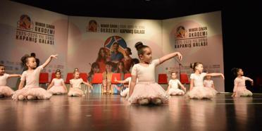 Mimar Sinan Akademi'den yılsonu kapanış galası
