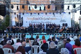 Müzik Akademisi öğrencilerinden senfoni orkestrası konseri