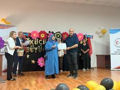 Kursiyerler sertifikaları aldı