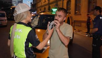 Kadıköy'de trafik denetiminde alkollü yakalanan motosikletli: Ehliyeti 4 gün önce aldım