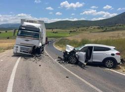 Tokat’ta trafik kazası; 4  yaralı