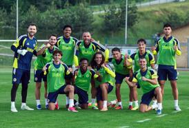 Fenerbahçe günü çift antrenmanla tamamladı