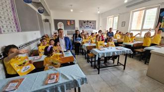Bucak'ta 12 bin 609 öğrenci karne heyecanı yaşadı