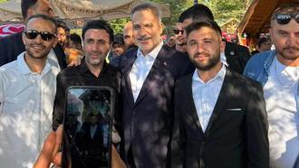 Hakan Fidan ve Ömer Çelik Bolu’da göl kenarında vatandaşlarla buluştu