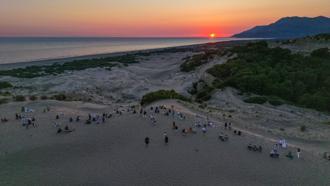 Yeşilçam'ın çölü Patara Kum Tepeleri'nde gün batımı şöleni