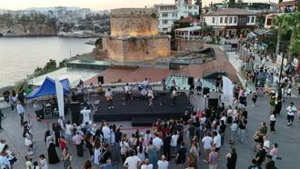 Hıdırlık Kulesi'nin tarihi atmosferinde konser