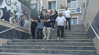 Dolandırıcılara bin 758 Cumhuriyet altınını kaptırdı; şüpheliler adliyeye sevk edildi