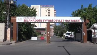 Madde bağımlısı olduğu ileri sürülen ağabeyi tarafından bıçaklanarak öldürüldü