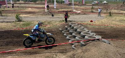 Ağrı’da sporcular piste çıktı