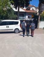 Kesinleşmiş hapis cezaları olan 10 şüpheli, yakalanıp tutuklandı
