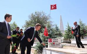 Başbağlar'da 33 yıl önce katledilen 33 kişi törenle anıldı