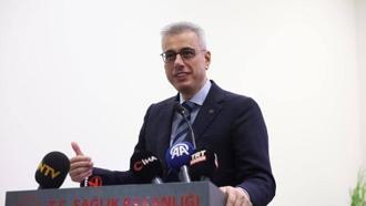 Bakan Memişoğlu: 'Depremde Halk Sağlığı Hizmetleri Rehberi'ni yayımladık