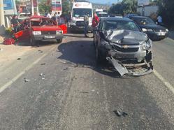 Muğla'da otomobiller çarpıştı; 1 ölü, 1 yaralı