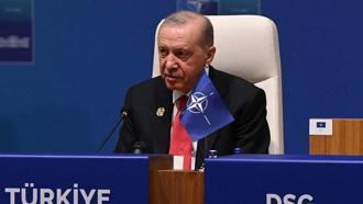Cumhurbaşkanı Erdoğan: Savunma hedeflerine 5 yıl erken ulaşmayı hedefliyoruz