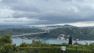 İstanbul'da gökyüzünü kara bulutlar kapladı