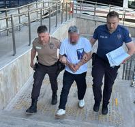 Motosikletine çarptığı kadın ile sevgilisini darbettiği öne sürülen alkollü sürücü adli kontrolle serbest