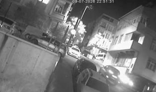 Küçükçekmece'de seyir halindeki otomobilden rastgele ateş açan 3 şüpheli tutuklandı
