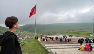 Bulut ve sis, Damal’daki Atatürk silüetini gizledi