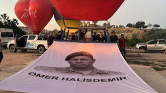 Sıcak hava balonları, 15 Temmuz için Türk bayrakları ile havalandı