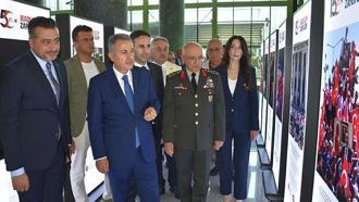 İzmir Adnan Menderes Havalimanı'nda '15 Temmuz Hafıza ve Hatıra' sergisi