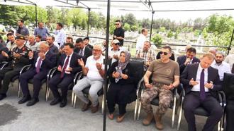 15 Temmuz şehidi Kübra Doğanay kabri başında anıldı