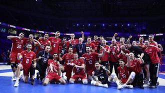 A Milli Erkek Voleybol Takımı, Sırbistan'ı set vermeden geçti
