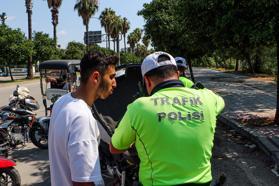 Adana'da motosiklet denetimi; 43 sürücüye 730 bin lira ceza