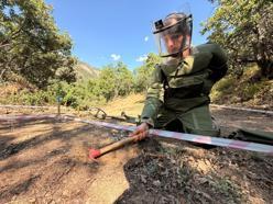 Tunceli'de mayınlı alanlar JÖMAT timleriyle güvenli hale getiriliyor