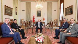 TBMM Başkanı Kurtulmuş, Yeni Yol Grubu'nu kabul etti
