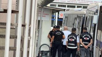 İzmit Belediyesi soruşturması: Başkan Hürriyet dahil 20 şüpheli tutuklandı