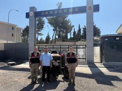 Kilis’te çalınan traktör jandarma tarafından bulunarak sahibine teslim edildi