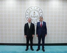 Bakan Tekin, Gürcistan Eğitim, Bilim ve Gençlik Bakanı Mikanadze ile bir araya geldi
