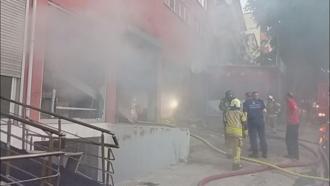 Pendik'te sabun üretim fabrikasında yangın -1