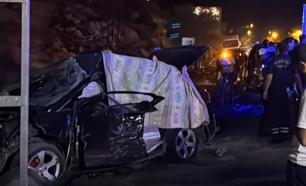 Mardin'de otomobil ile kamyonun çarpıştığı kazada ölü sayısı 3'e yükseldi