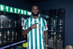 Konyaspor, Chidozie Awaziem'i renklerine bağladı