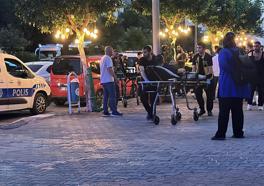 Motosikletli şüpheliler kebapçıya silahla saldırdı: 4 yaralı