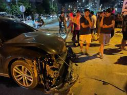 Adana'da 3 otomobilin karıştığı zincirleme kaza: 7 yaralı